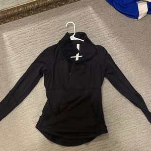Lululemon pull over
